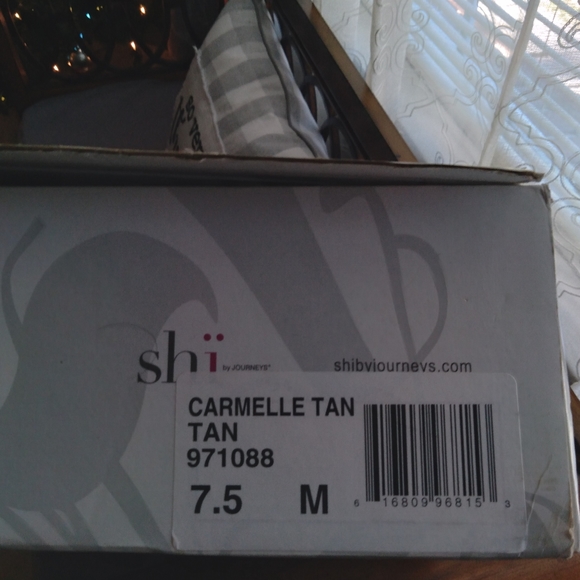 Shï by Journeys  boots - Picture 10 of 11